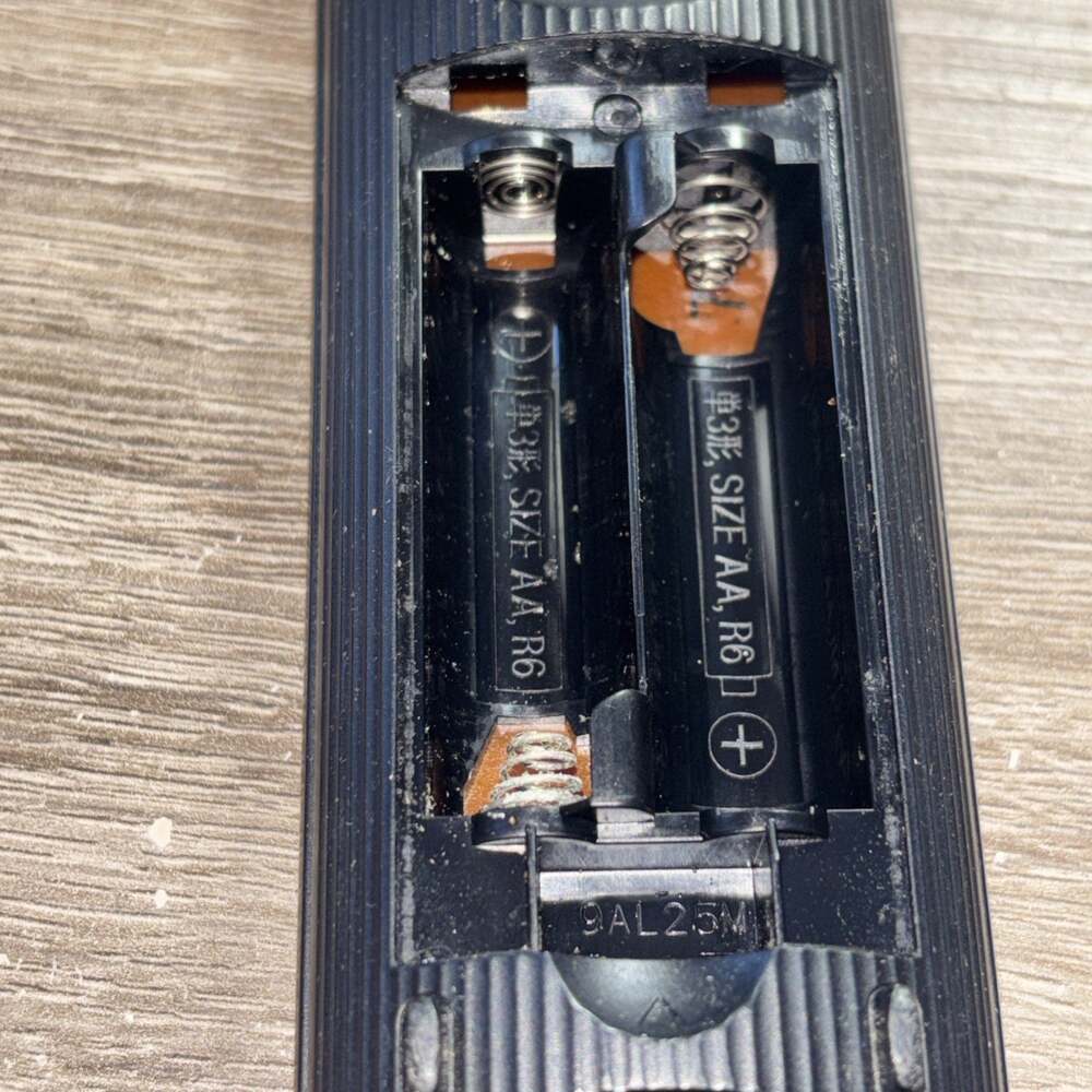 SONY RMT-B104A Remote Control For Blu-Ray Player - Picture 6 of 6